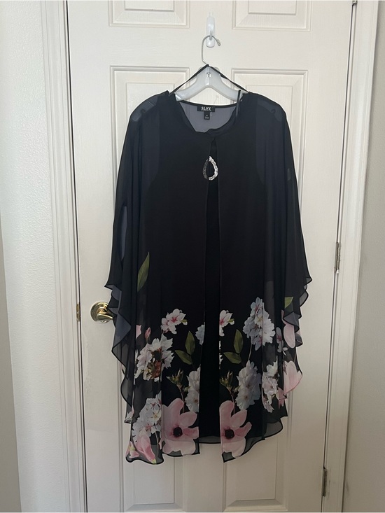 SLNY Dresses & Skirts - Black Floral Chiffon Overlay with Brooch Elegant Dress